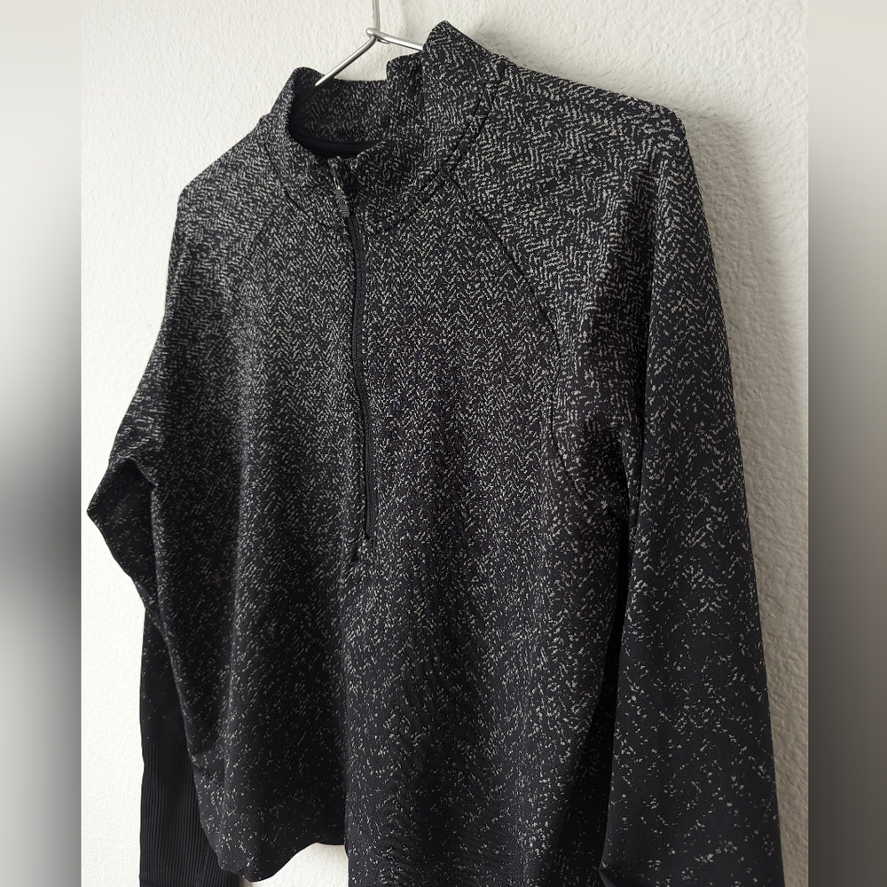 Lululemon Half Zip Cropped Run Top - Picture 2 of 6